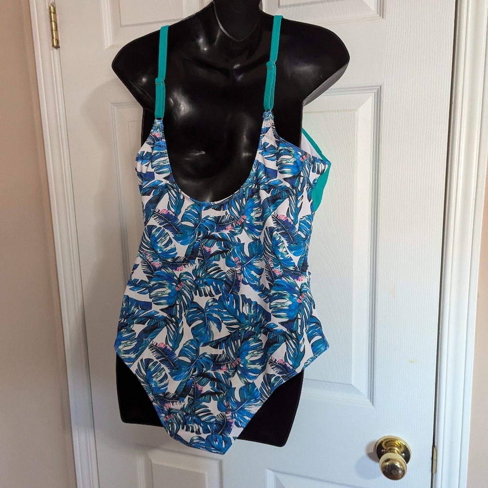 Bathing Suit XXL - Picture 3 of 13